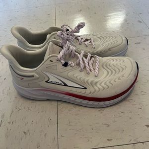 Altra Torin 7, White/Blue, size 9.5.